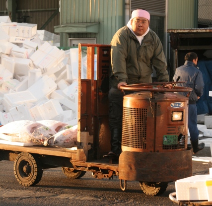 sm20051119 Tsukiji Fish Market 119.jpg